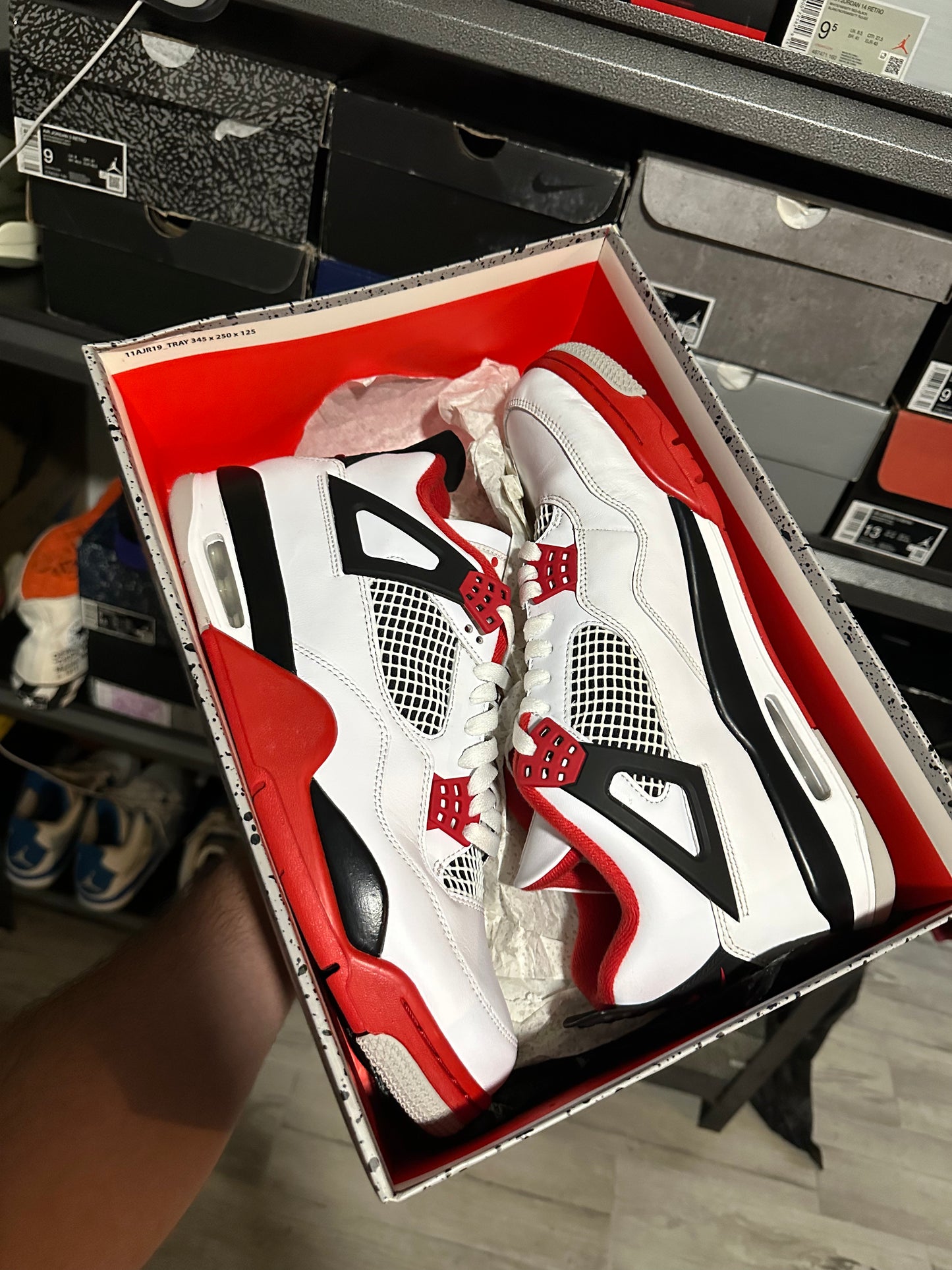 Jordan 4 Retro Fire Red
