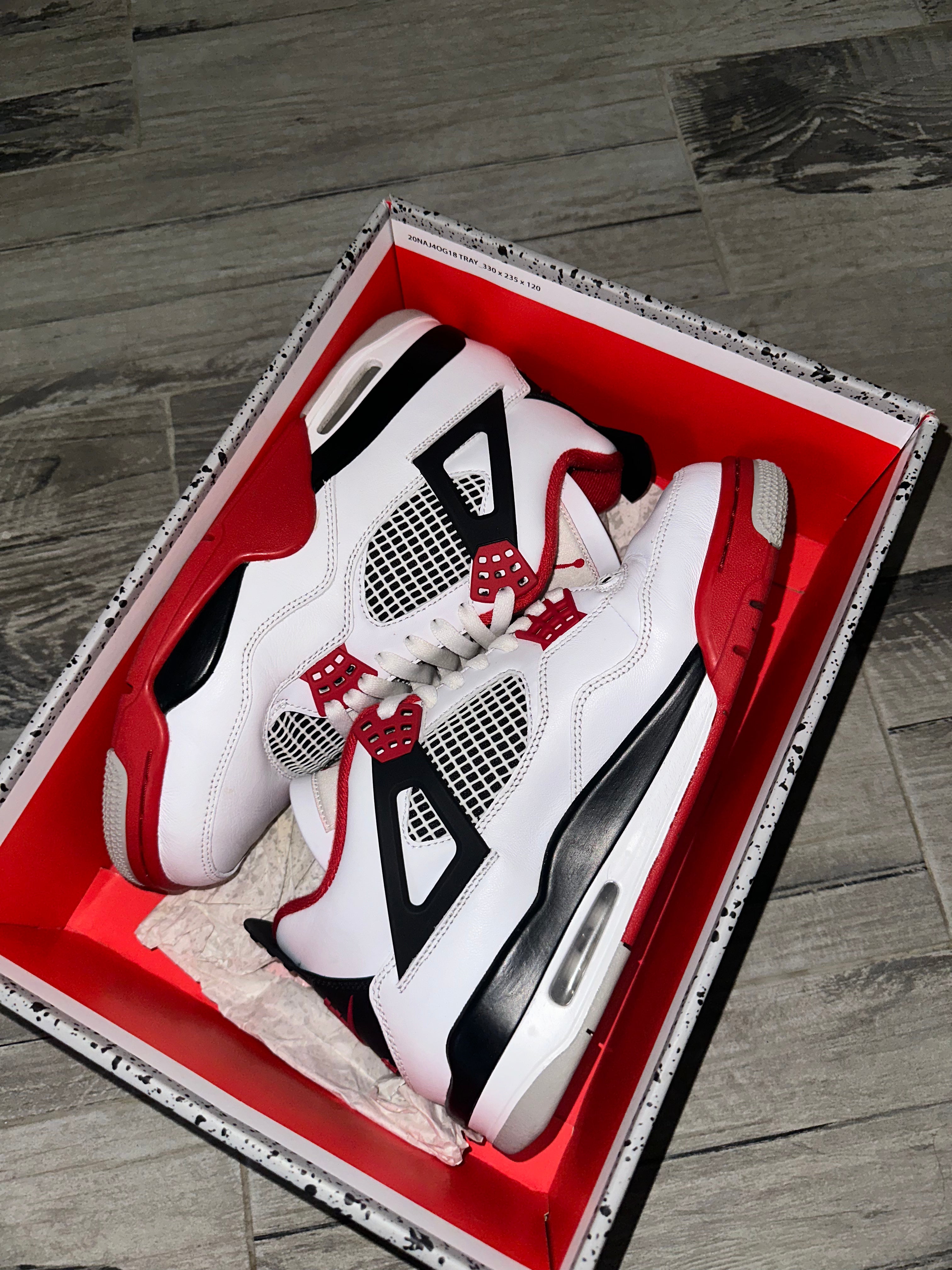 Jordan 4 Fire Red